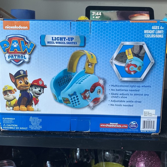 Brand new in box . Paw patrol slip on skates - Picture 3 of 3